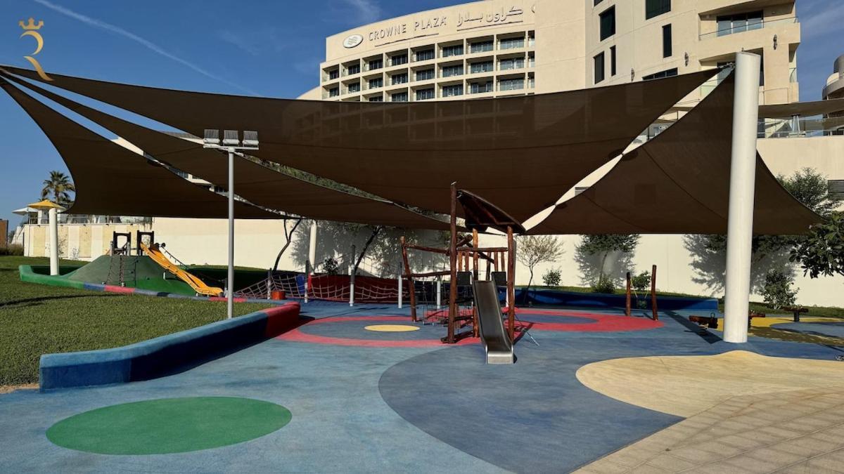Yas Island Cozy Mayan Family Getaway For 4 *