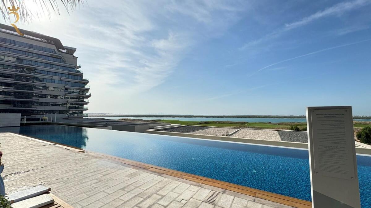 Yas Island Cozy Mayan Family Getaway For 4 *