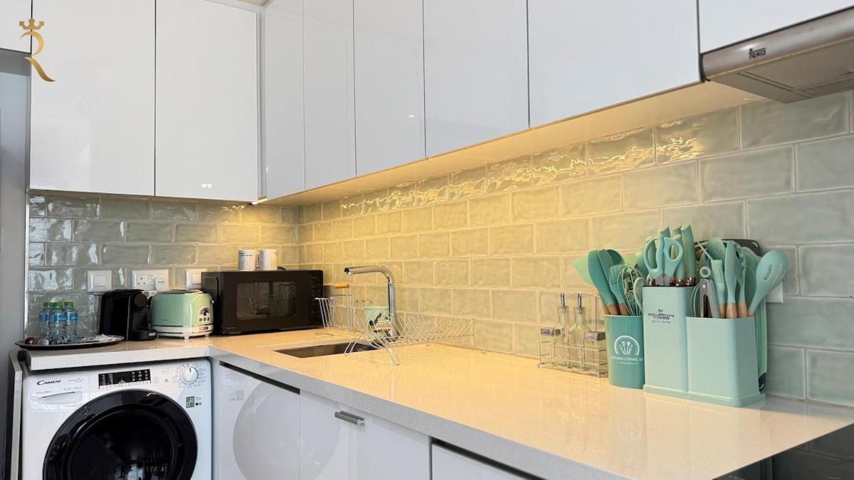 Yas Island Cozy Mayan Family Getaway For 4